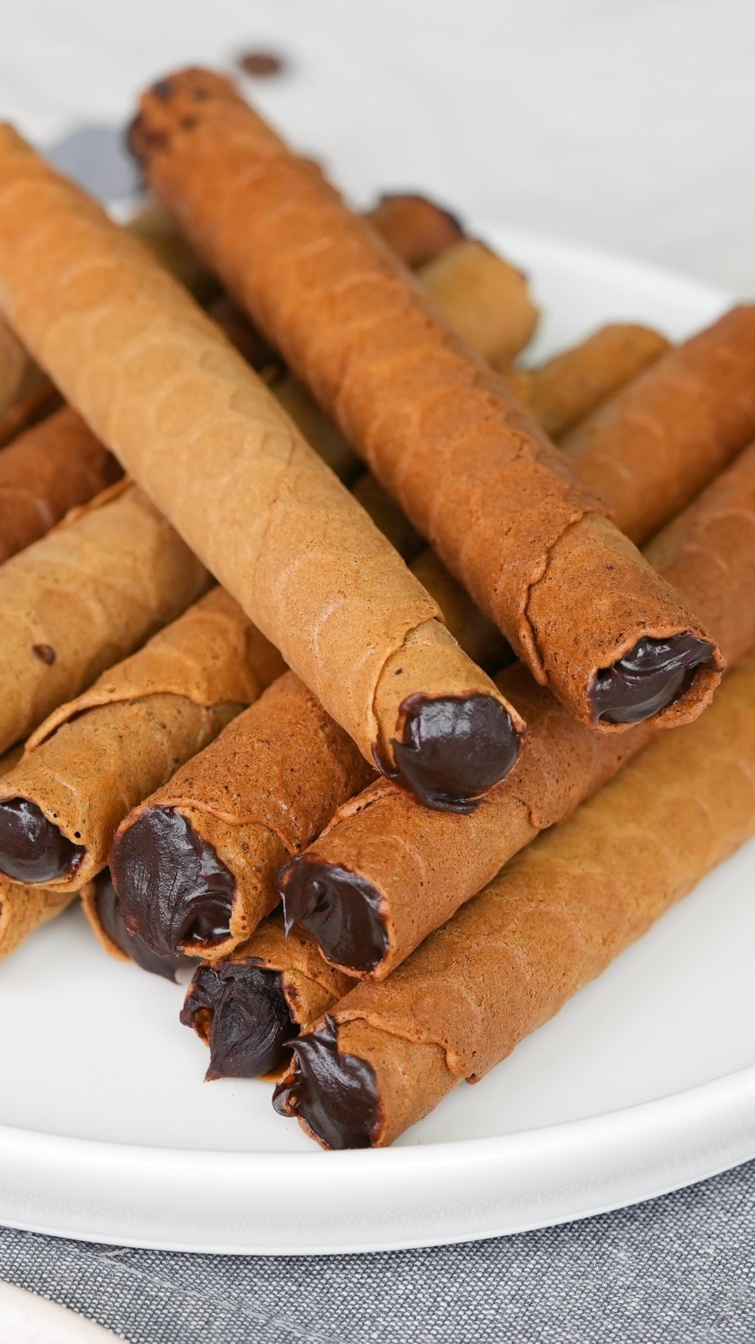 Evde Çıtır Çıtır Rulokat | Homemade Wafer Rolls 🍫😋 @yaseminatalar 👩🏻‍🍳 ...