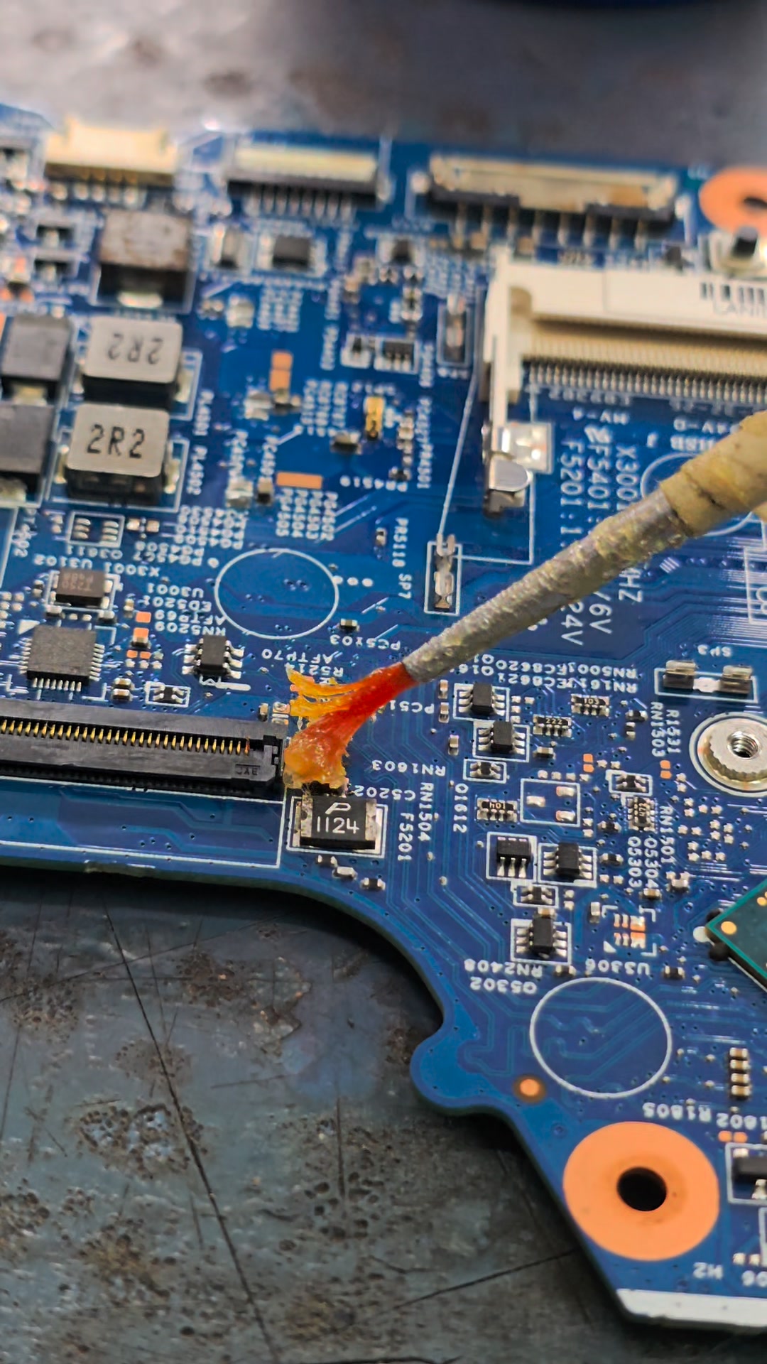 CAPACITOR SHOTTING Remove #laptoprepair | Ec Bios Rajeev | Facebook