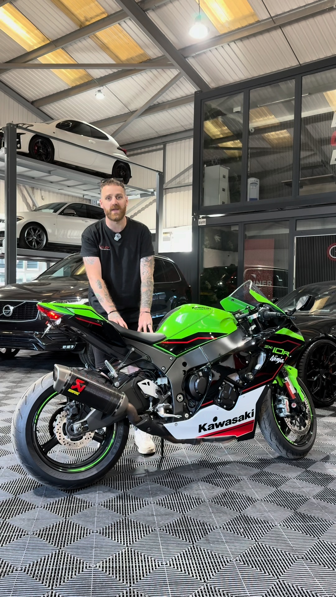 ゴーゴーゴー We've just launched this Kawasaki Ninja ZX10R Performance for just