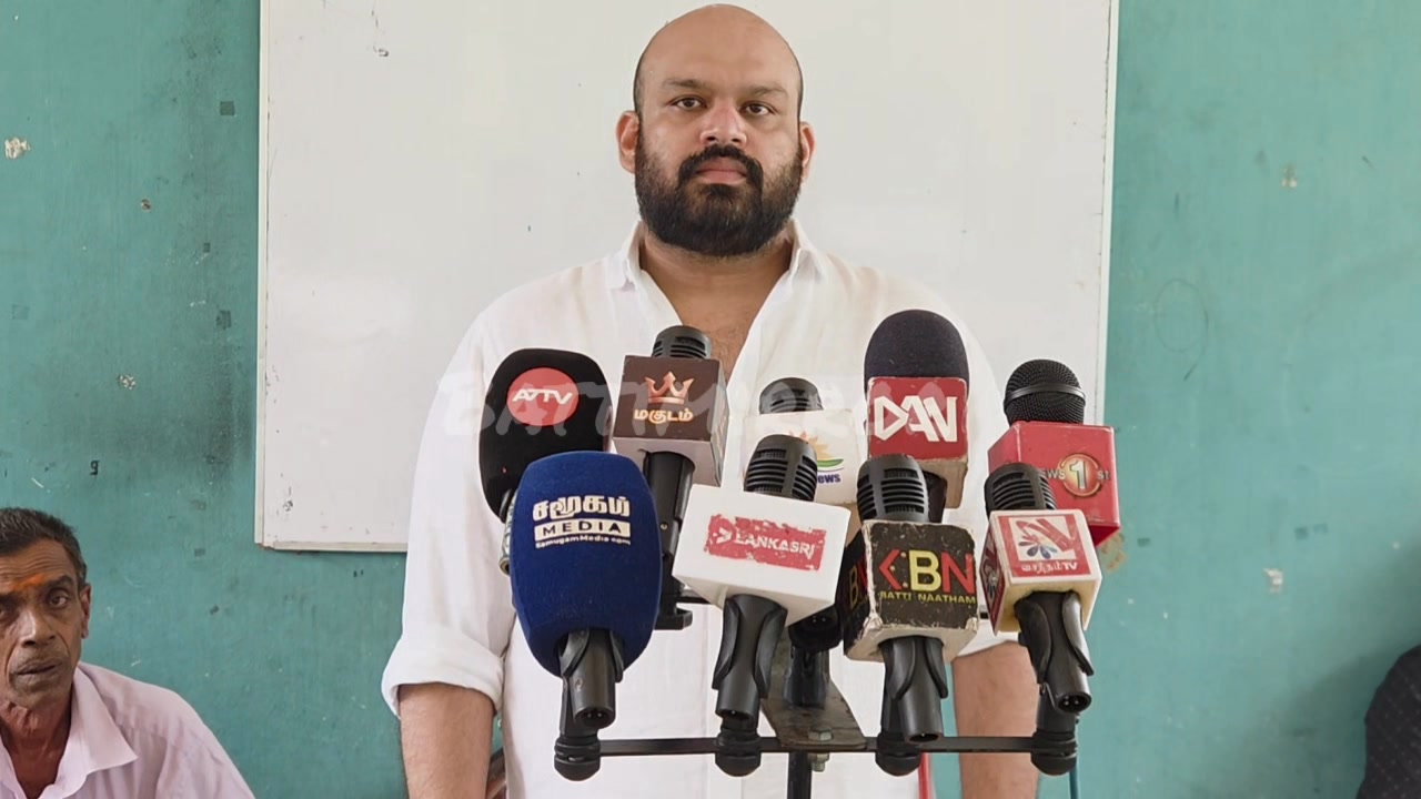 பா .ம.உ ஸ்ரீதரன் ஸ்ரீ நேசன் தொடர்பாகஎன்னுடைய நிலைப்பாடு எனது கட்சியின் ...