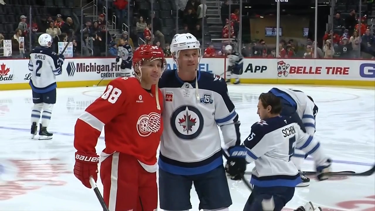 Friends to rivals 🤝 Patrick Kane and Jonathan Toews face each other for ...