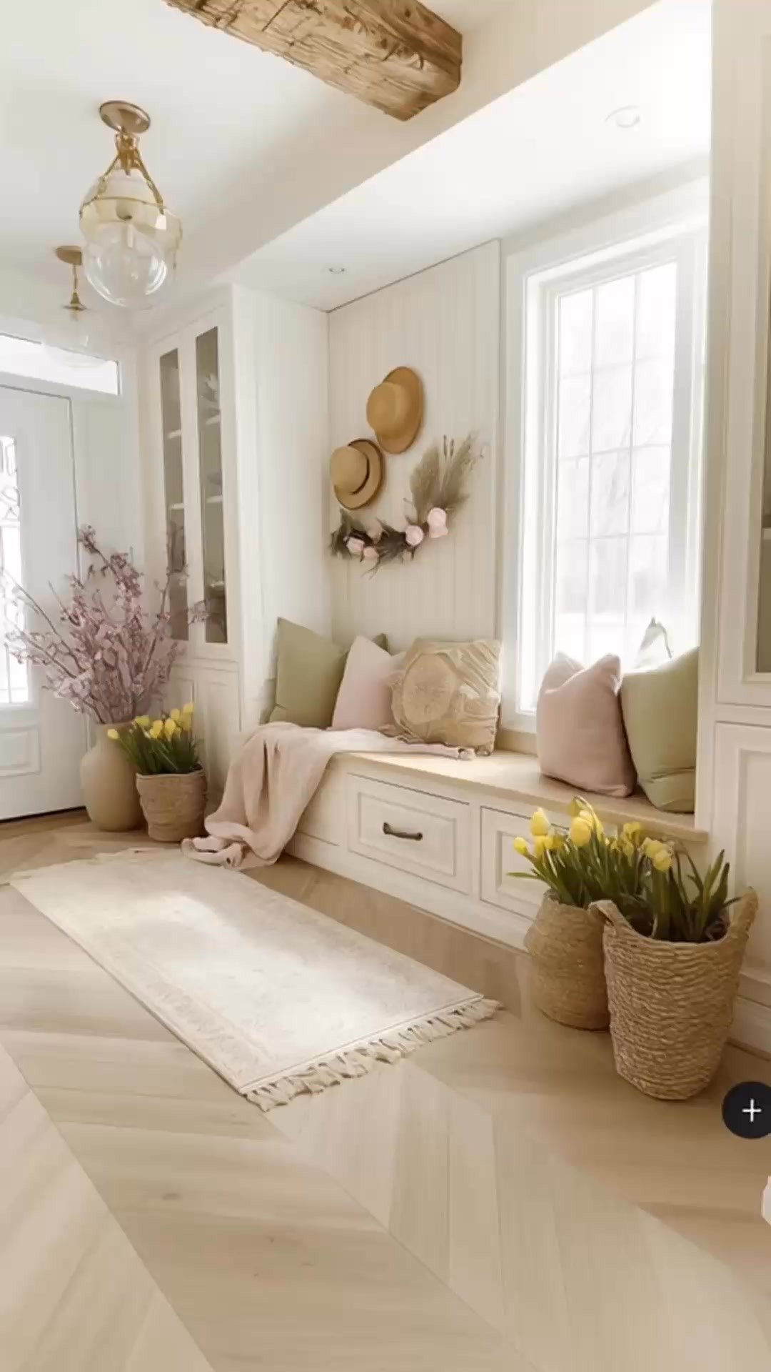 These rooms are everything! 🤎💚 | Nicole Gates | Facebook