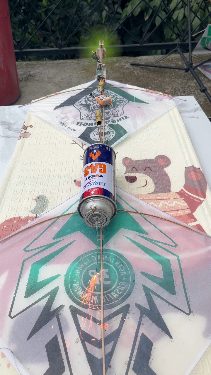 EXPERIMEN LAYANGAN RC DAN SUMBU GAS ROKET #DIY #expemrimen # ...