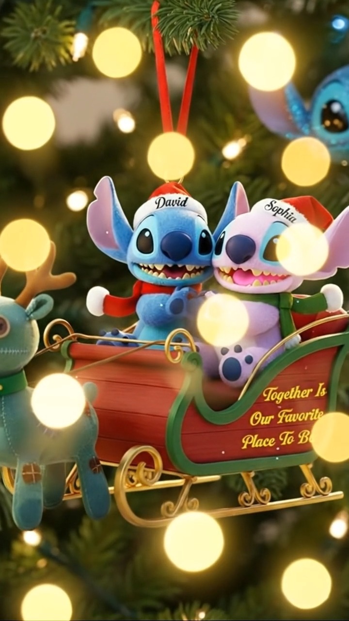 This Christmas, let Stitch help you take care of the Christmas tree 🎅💙 ...
