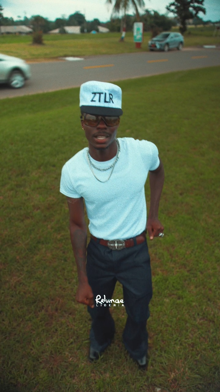 Lavien ラビアン Lavien (@thelavien) • Facebook