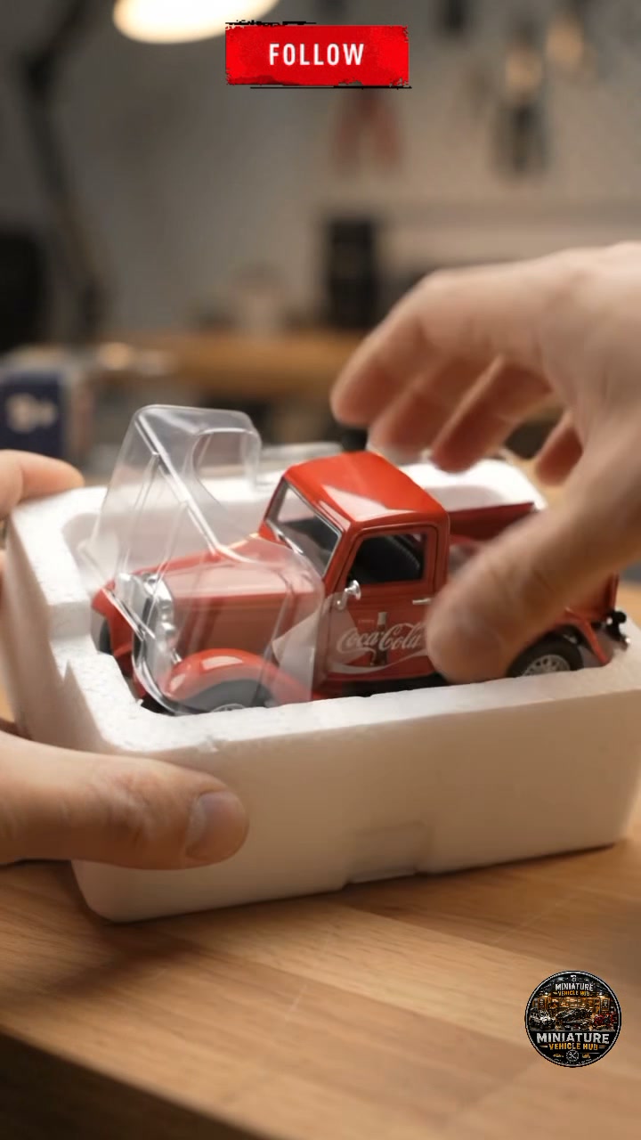 Giant Coca Cola RC Semi Truck #rctruck #CocaCola #Christmas
