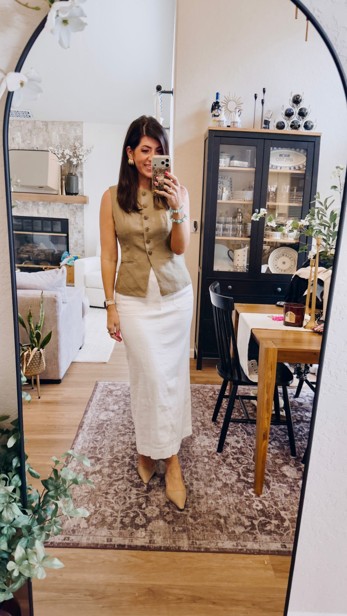 how to style bodycon dress for work 5 Ways your work. Which one is your favorite? Let us know in the comments 😊 #Inspo SubCat:Most-Popular Express | Dresses | Size:34 = XS