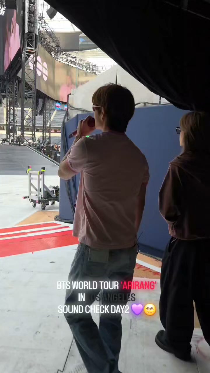 Jhope insta story 💜💜 BTS WORLD TOUR 'ARIRANG' IN LOS ANGELES