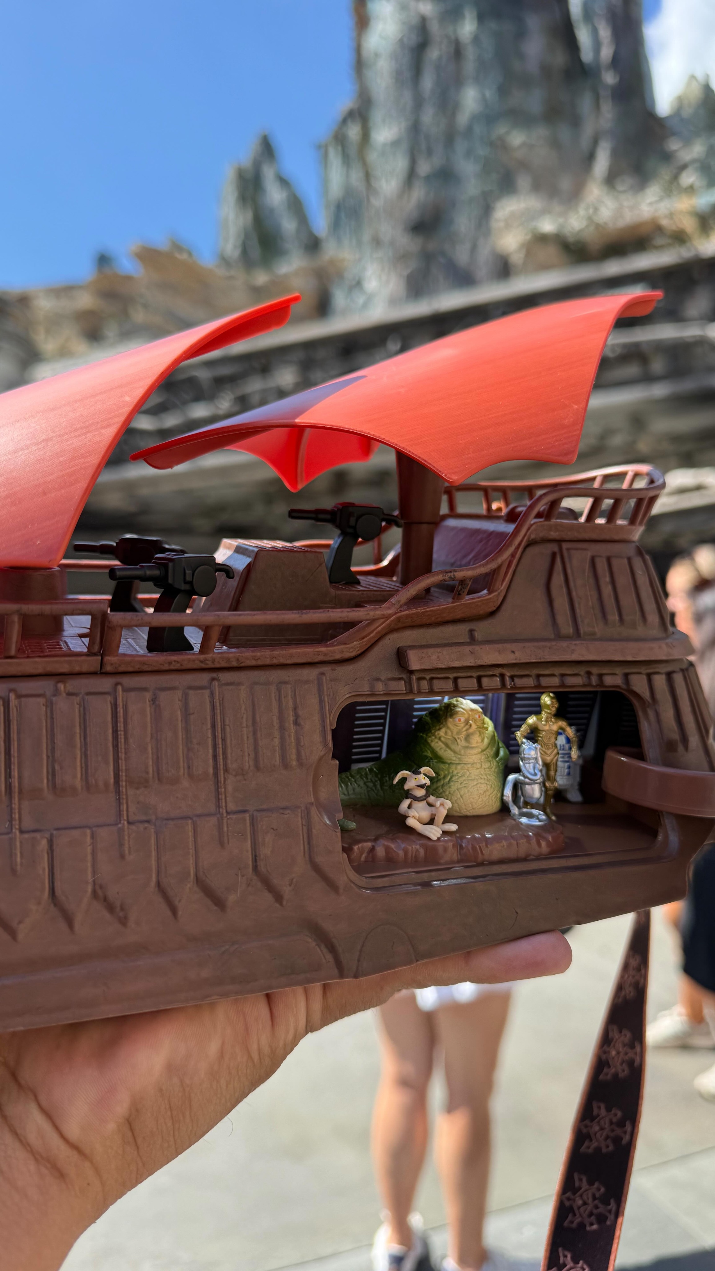What in the force is this?!?? A NEW Star Wars popcorn bucket Jabba