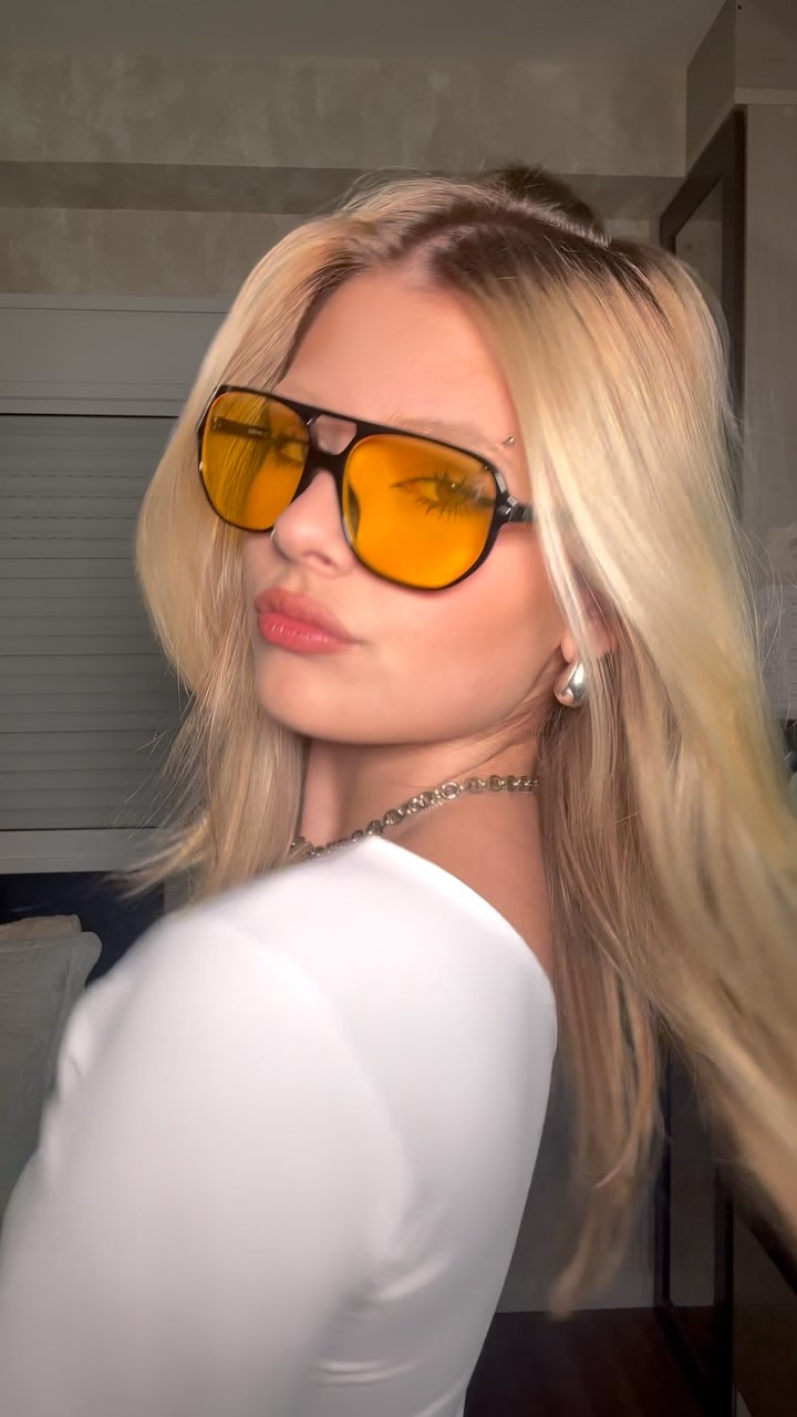 Samantha Rae