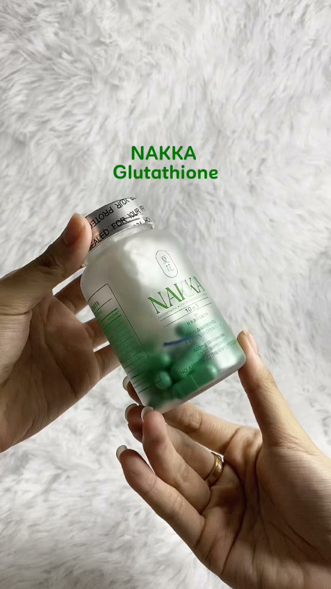 nakka glutathione review 𝗠𝘆 𝗗𝗮𝗶𝗹𝘆 𝗚𝗹𝗼𝘄 𝗖𝗮𝗽𝘀𝘂𝗹𝗲 ✨🌿 A healthy-looking glow starts with the little habits you stay consistent with. That's why 𝗡𝗔𝗞𝗞𝗔 𝗯𝘆 𝗛𝗲𝗯𝗲𝗦𝗸𝗶𝗻 has become part of my everyday wellness routi Coffee Type:Feather Light Gold Glutation | Premium Pharma serviettes