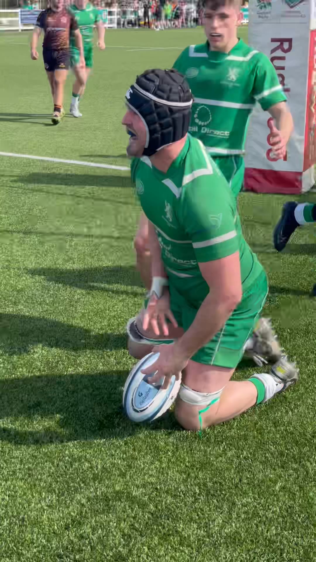 Quick tap by Jacko, quick recycled ball to Evans who finds Walton on ...