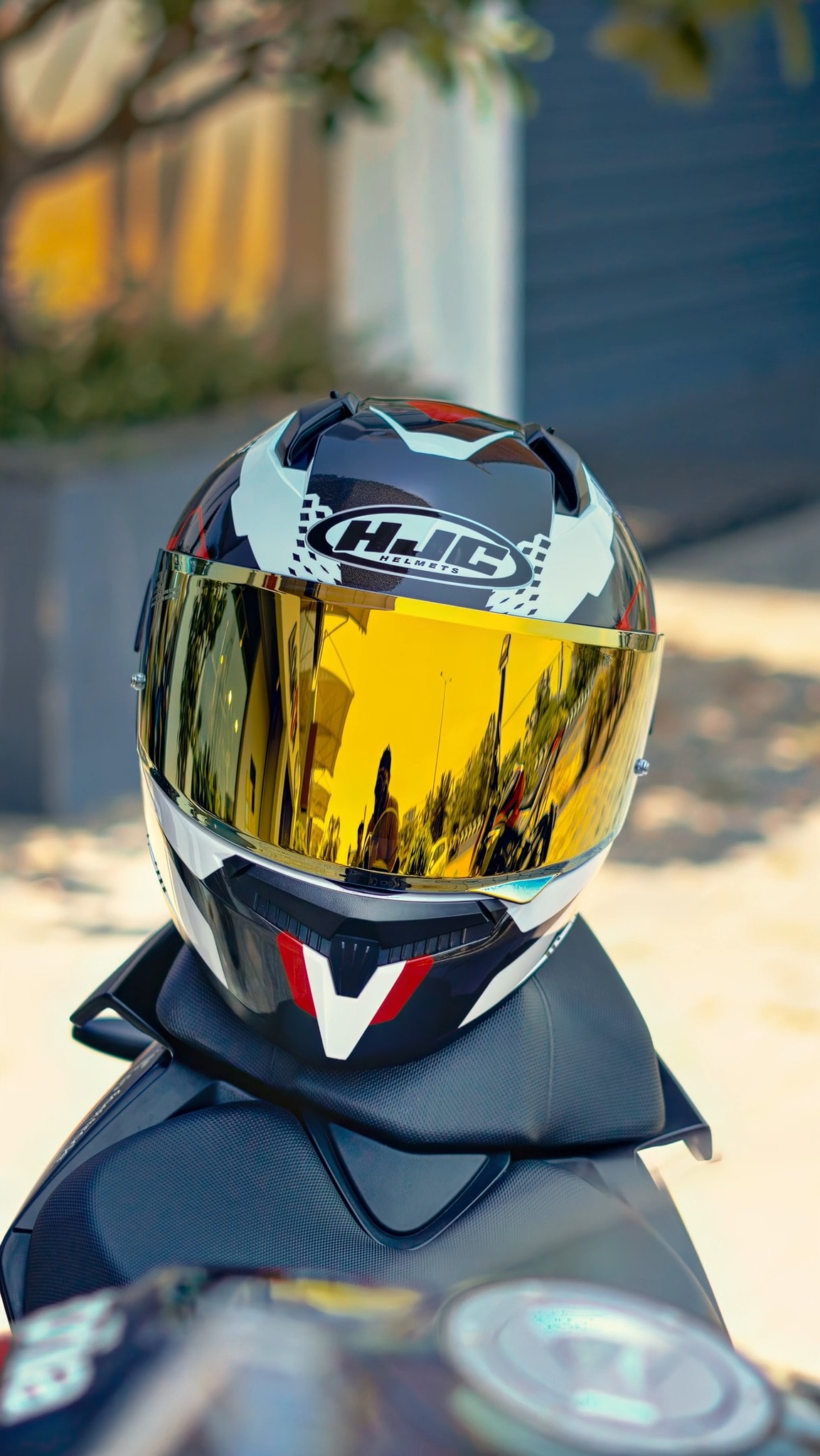 hjc blue gold full face helmet - RPHA 72 Goldy MC21 XL Built with Premium Integrated Matrix / P.I.M HJC Helmets Shield - HJ-09
