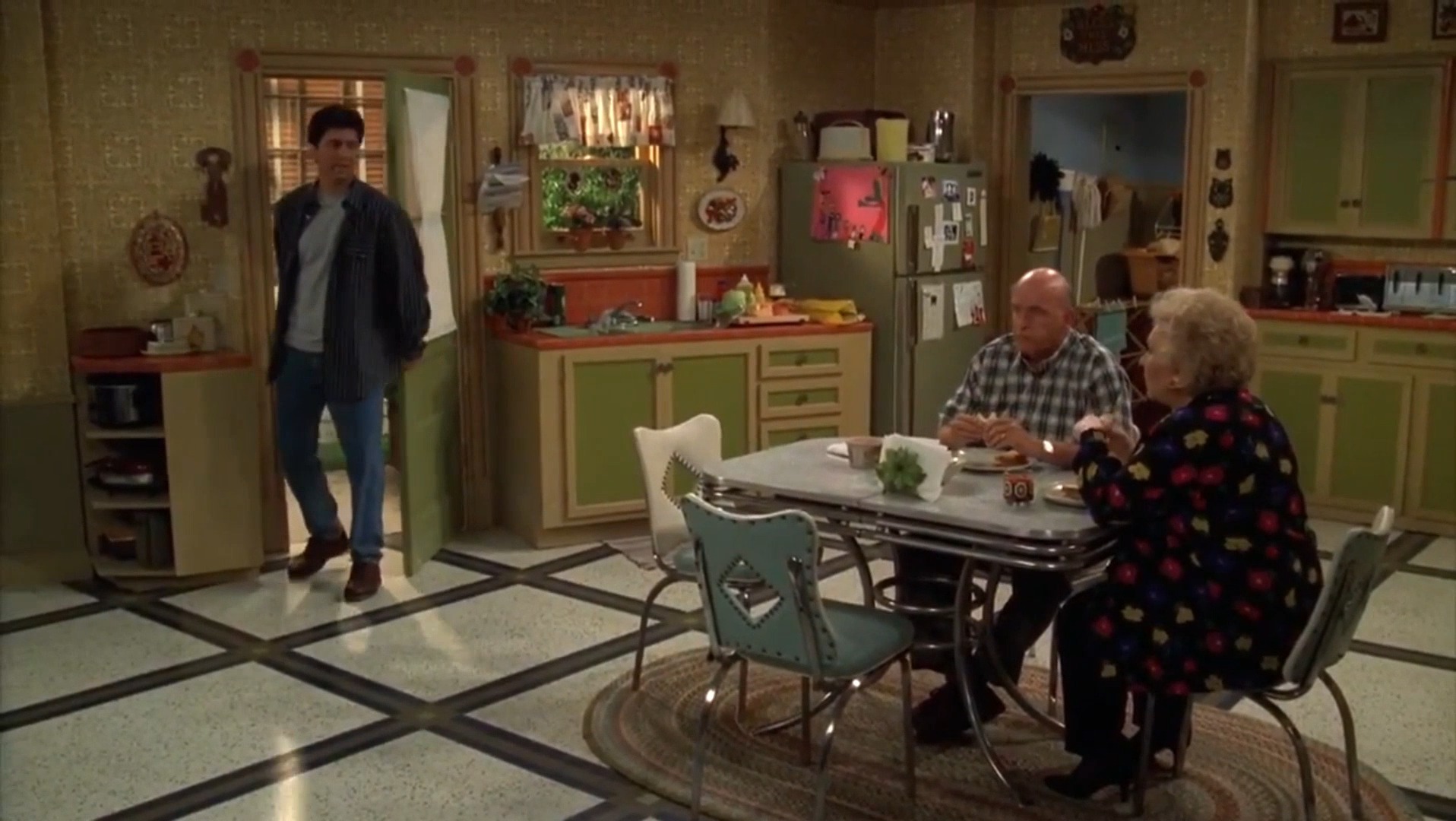 Everybody Loves Raymond | Season 2, Ep. # 01 | Part Second