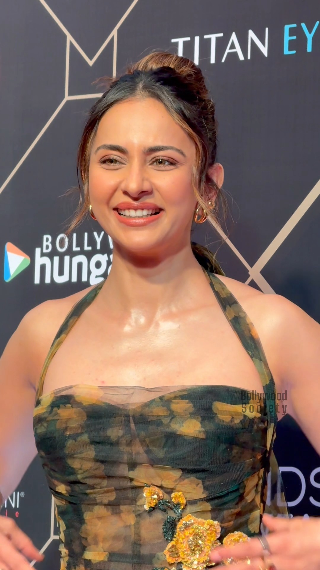kitty spencer green dress Rakul Preet Singh shines bright at Bollywood Hungama Style Icons Awards 2026! Her pretty look and effortless elegance made the red carpet moment truly special. | Bollywood Society maximalist