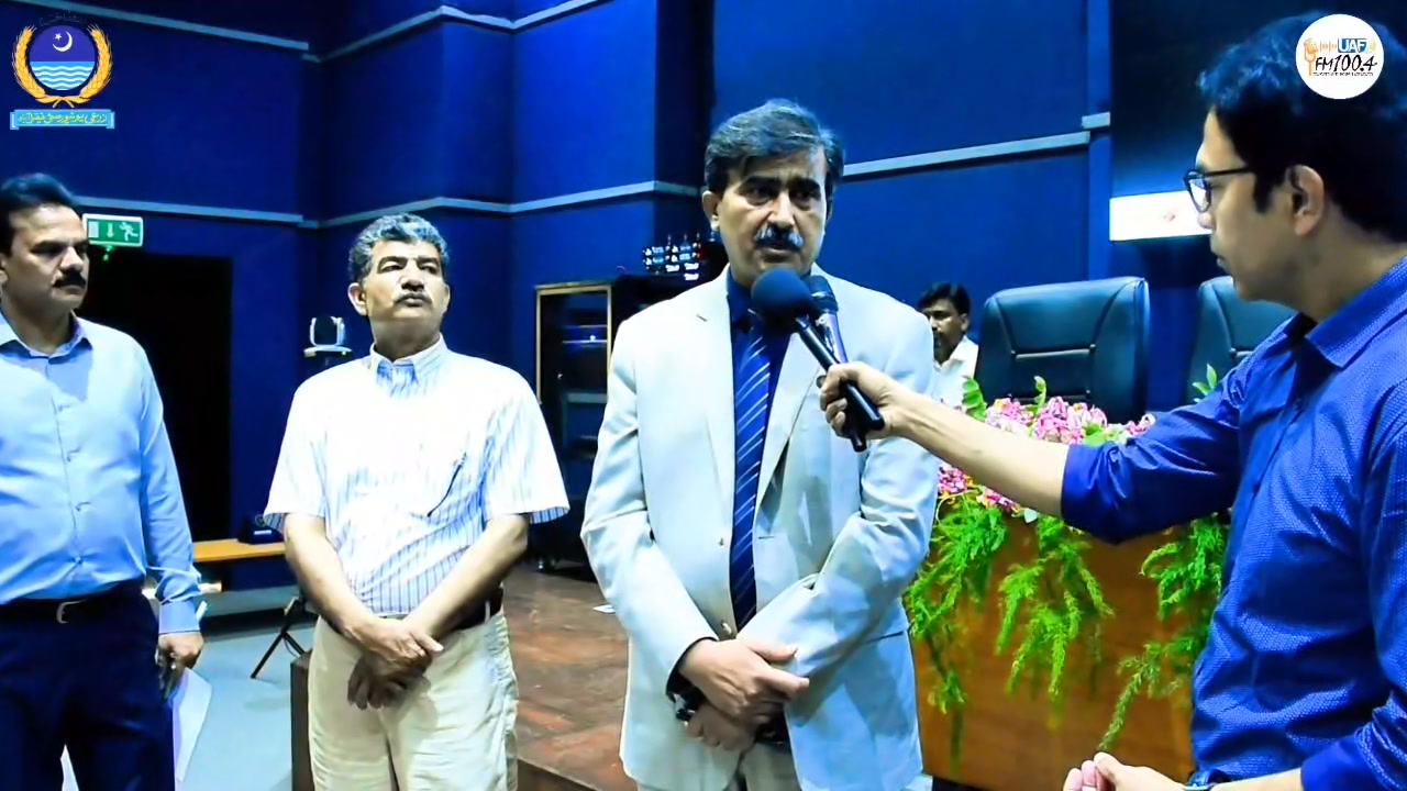 FM 100.4 : 5th International Colloquium on Maize, Fodder and Pulses ...