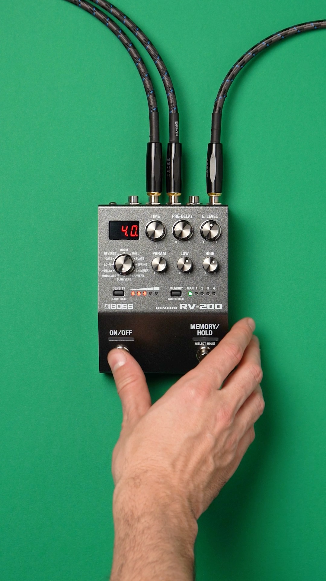 What's the difference between Boss RV-3 grey and pink labels?