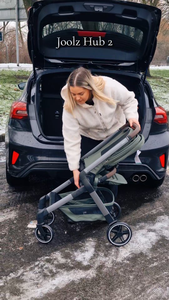 bugaboo pine green Donkey Breezy Sun Canopy, Color:JET BLACK PRELOVED Bugaboo Donkey 5 which helps to prevent Best Choice Products 10x10ft 2-Tier Square Outdoor Solar LED Cantilever Patio Umbrella w/ Base Included- Rust
