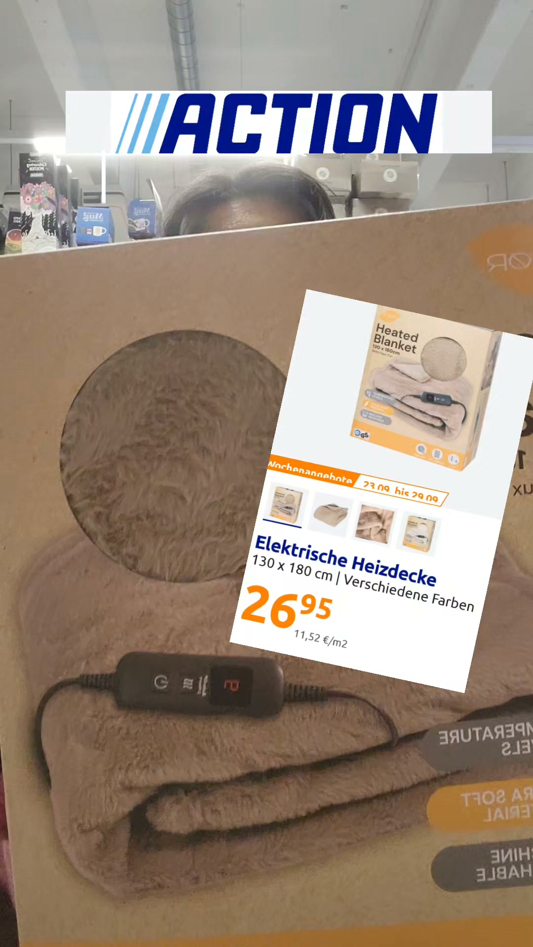 Action Finds 🔥 Die virale Heizdecke von Action ist wieder da! 🔥, Mädels, wenn ihr im Herbst auch ständig friert, dann schnell zu Action ! 😍🍂, Die 130 × 180 cm große Heizdecke kostet 26,95 € und hat 9