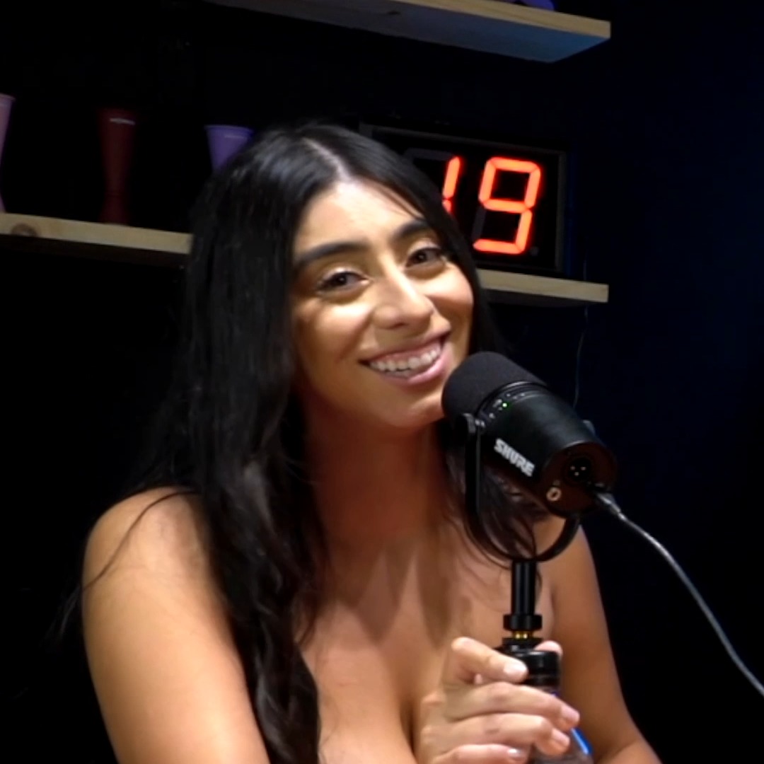 Under the Influencer Violet Myers BONUS fan, Internet celebrity