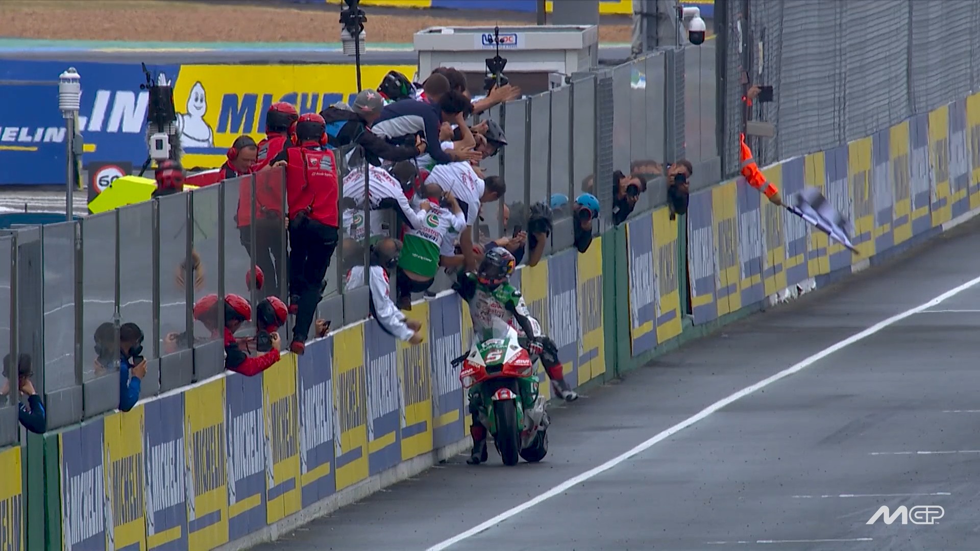 Stars truly aligned for Johann Zarco in Le Mans 💫 The Frenchman secured ...