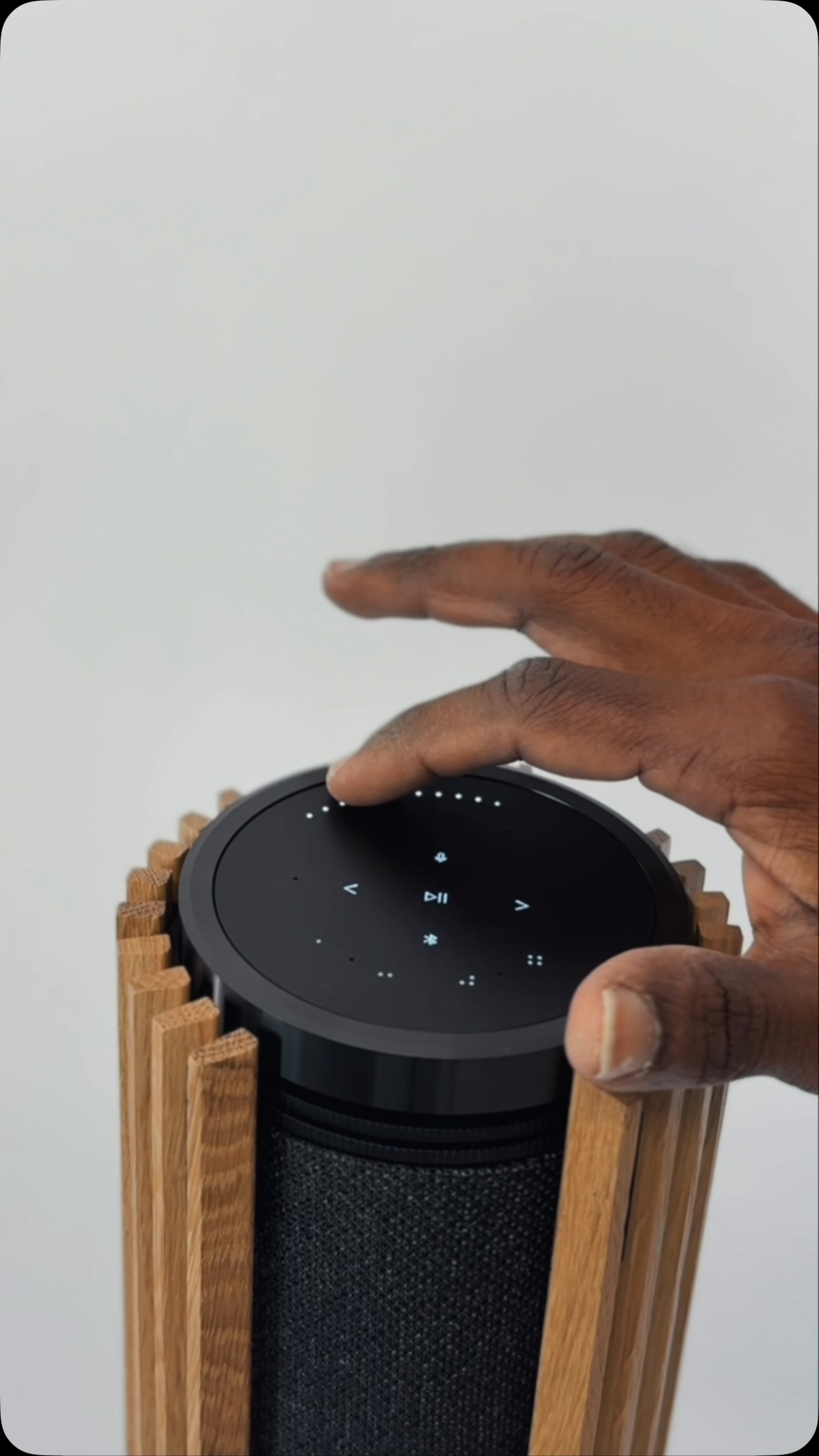 1/18 (木) 発売】 B&O Play by Bang & Olufsen(バングアンドオルフセン