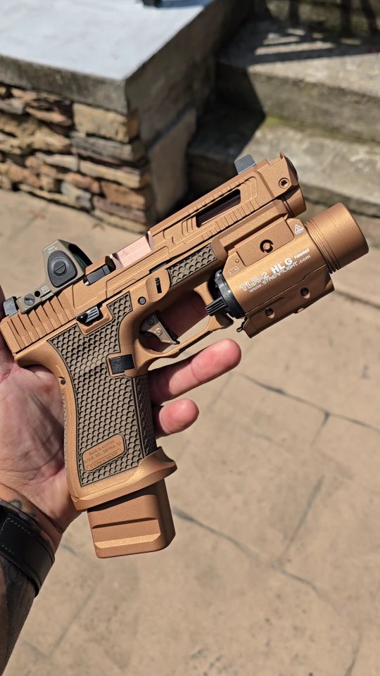 Glock 19X slide with front serrations and, optic cut, and coyote