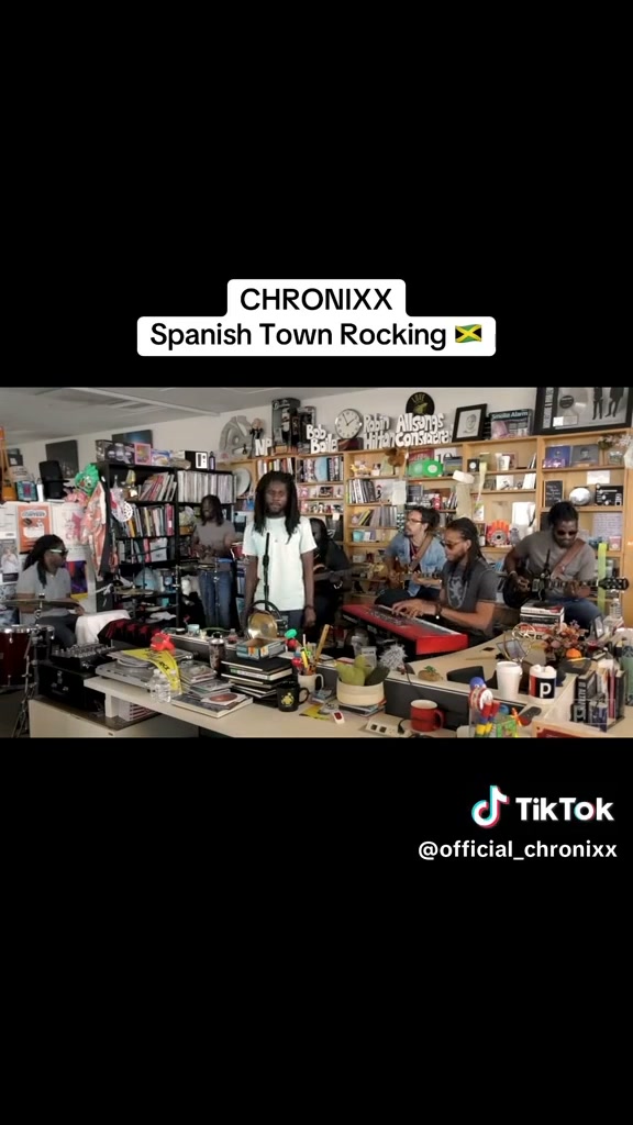 CHRONIXX SINGING SPANISH TOWN ROCK 🔥🔥🔥