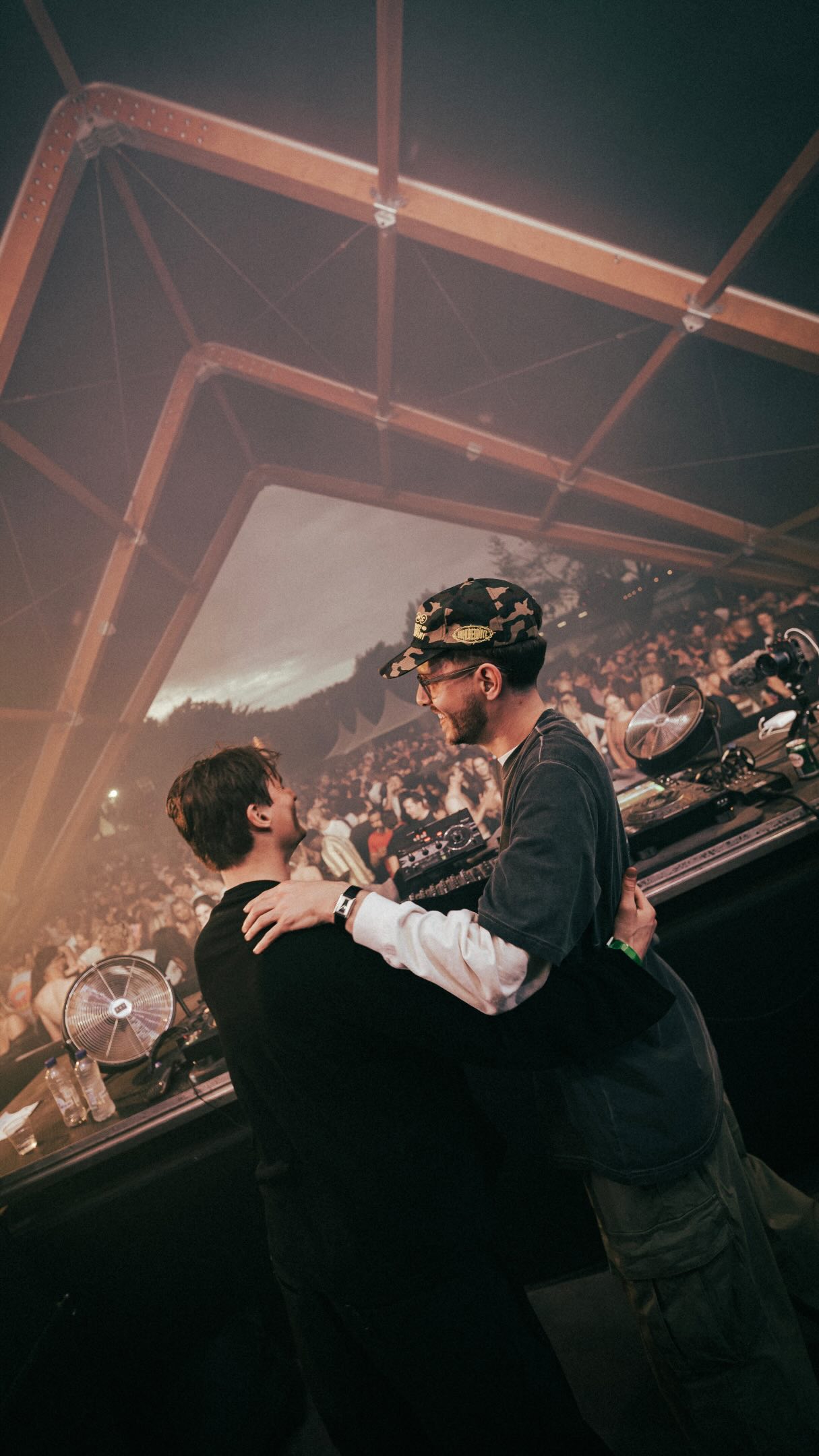 Straight from the archives. @easttowndj b2b @simonkidzoo brought