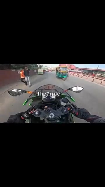 Kawasaki Ninja zx10r ⚡💥.. #powerful 🔥 #viralpost2025 😄bike rider 😱 ...