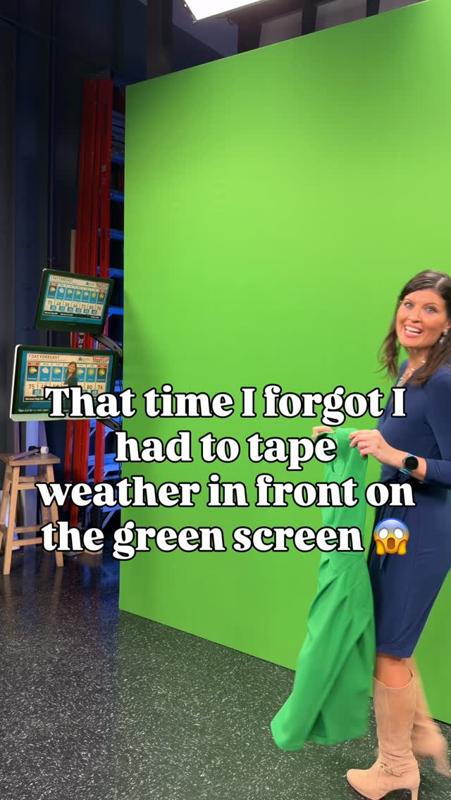 news anchor wears green dress anchors wear same color on live tv SID-D27555