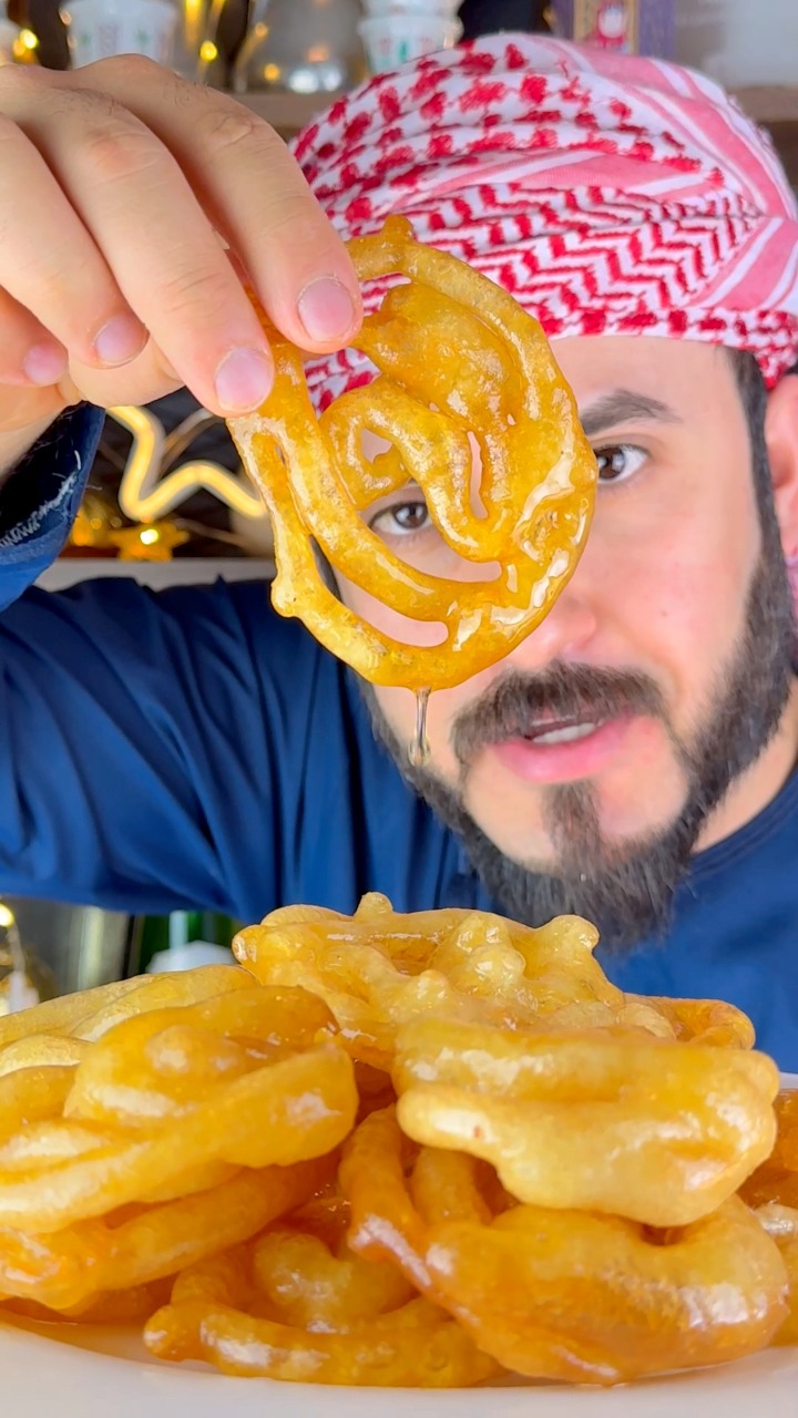 سويتوا الزلابيه لو بعدكم 😋👨🏻‍🍳 على طريقة شيف بينو فود تبچي 😍 #زلابيه # ...