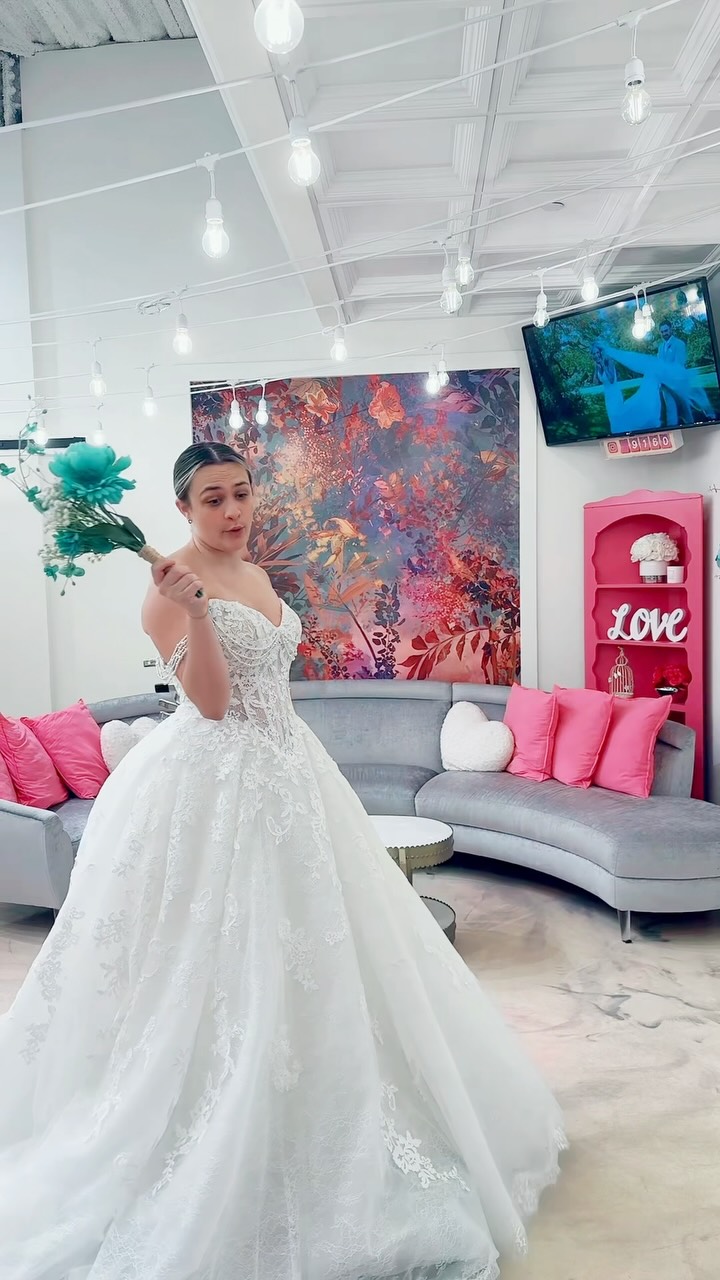 2 in 1 wedding dress long and short Luxury Gown Sparkly Mermaid Plus Ball Gown Wedding AWD1951 Quenteen Women Hoodies Dress Cathedral Train 8 Size:US 9.5 / EU 40.5 Dusty Lavender
