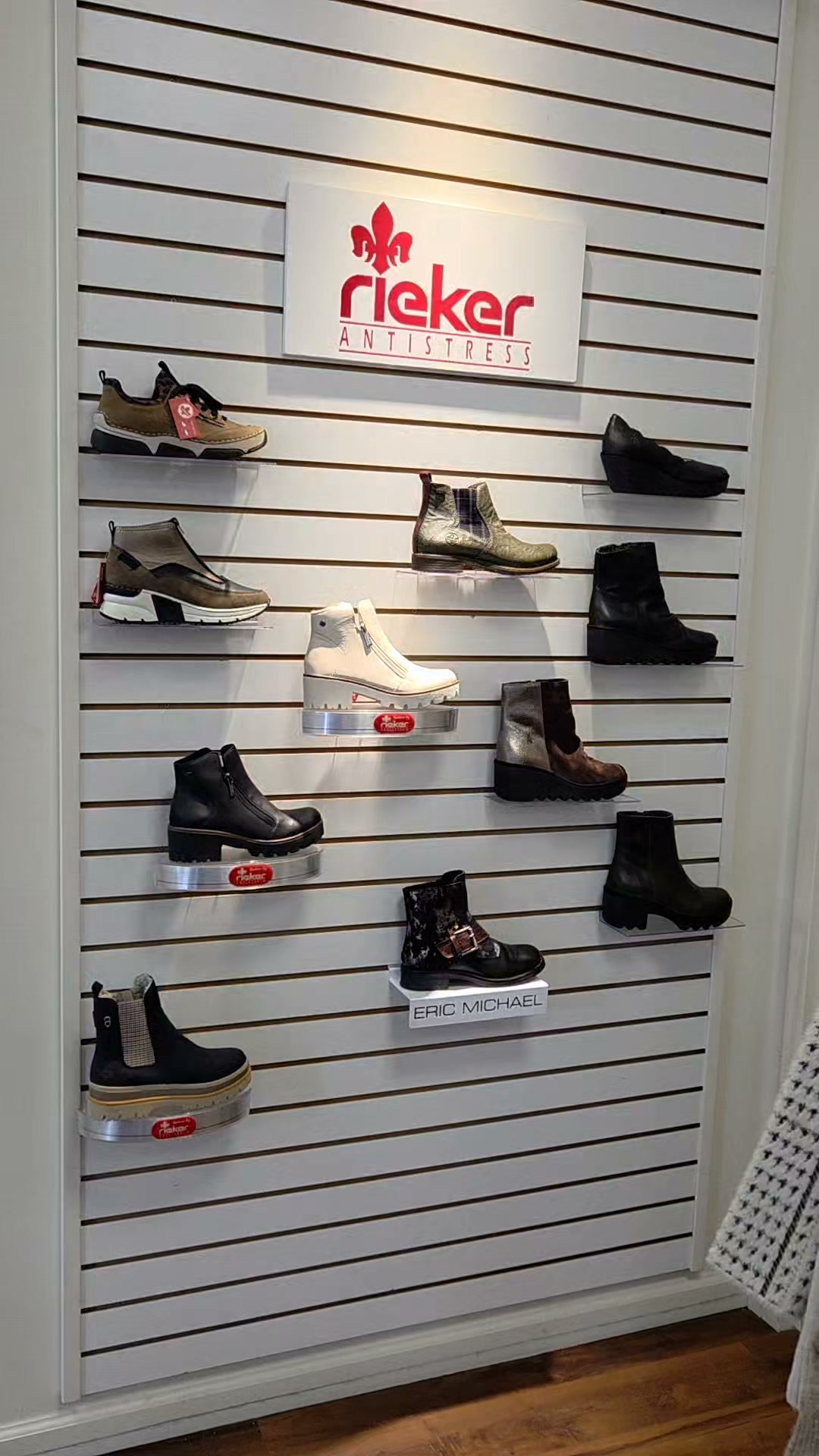 Elizabeths Shoes and Accessories, Vestal, NY | Vestal NY