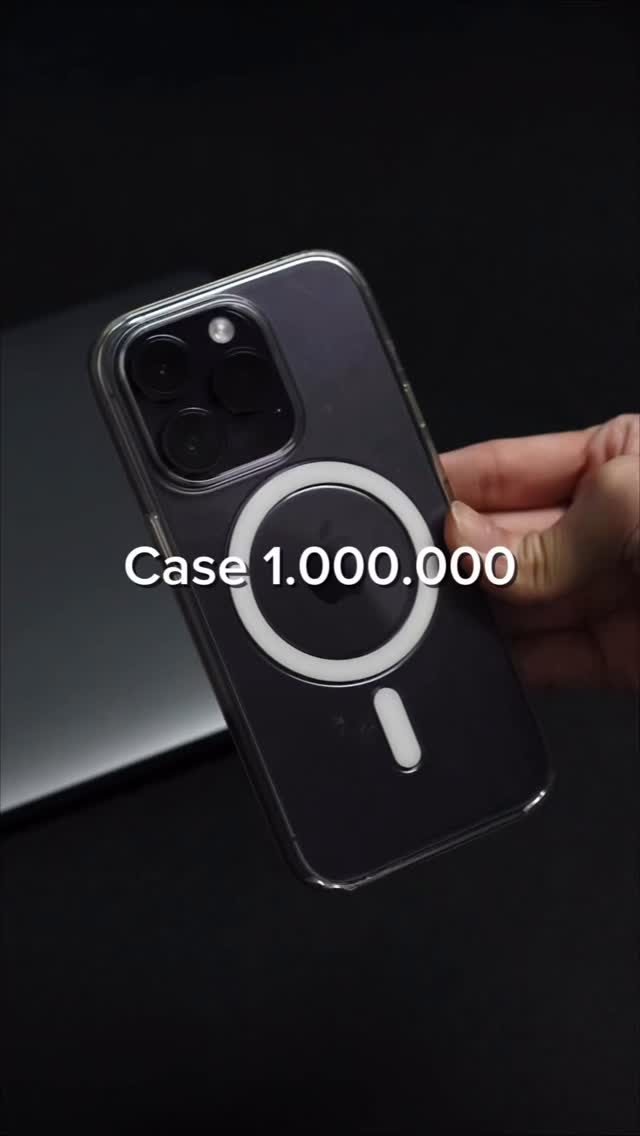 Gak harus mahal buat case mu unik 🖤 Satu case dari VOLZA ini bisa buat ...