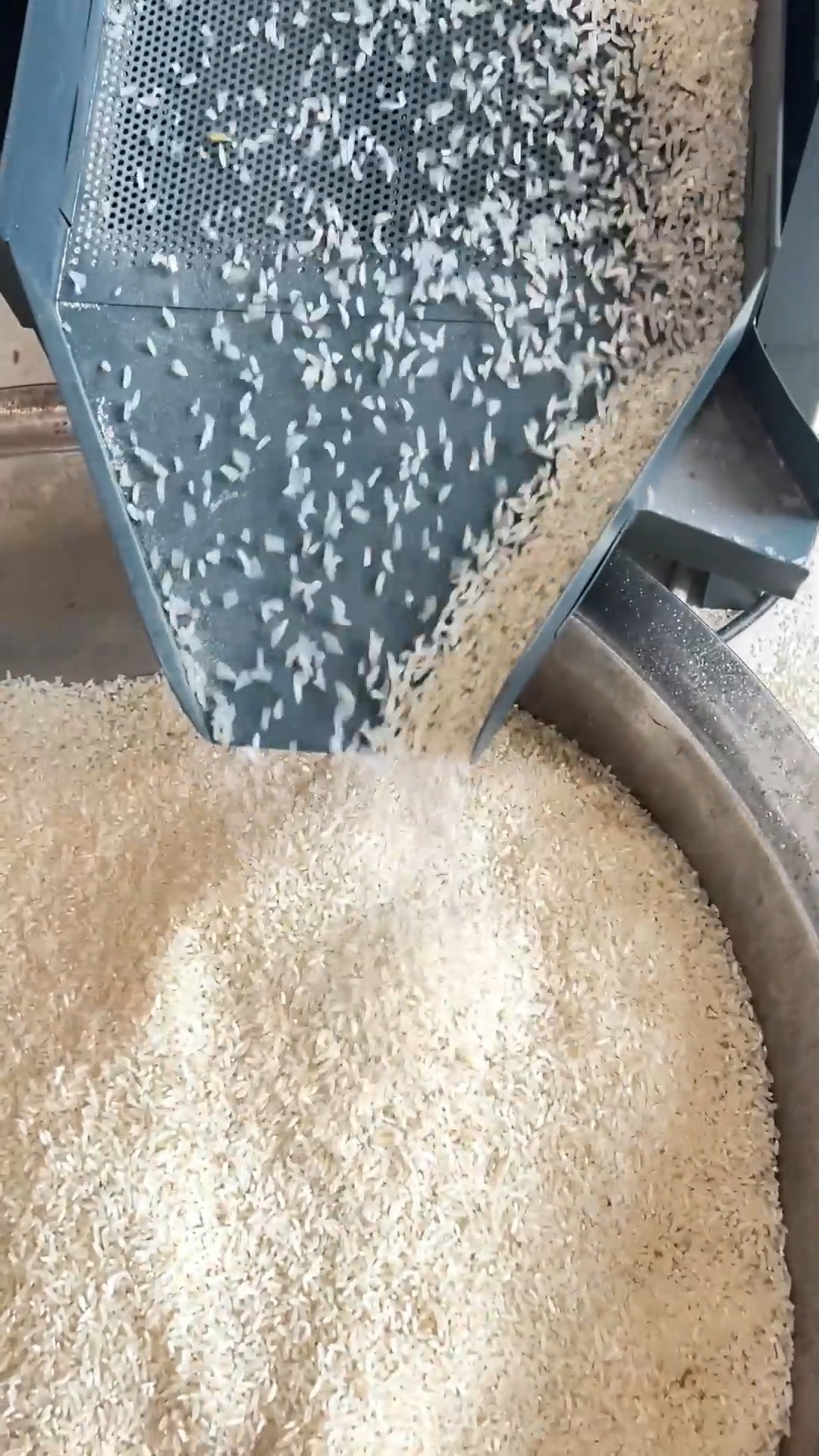 Rice hulling machine，the rate of broken rice is low.#backone#300KG# ...
