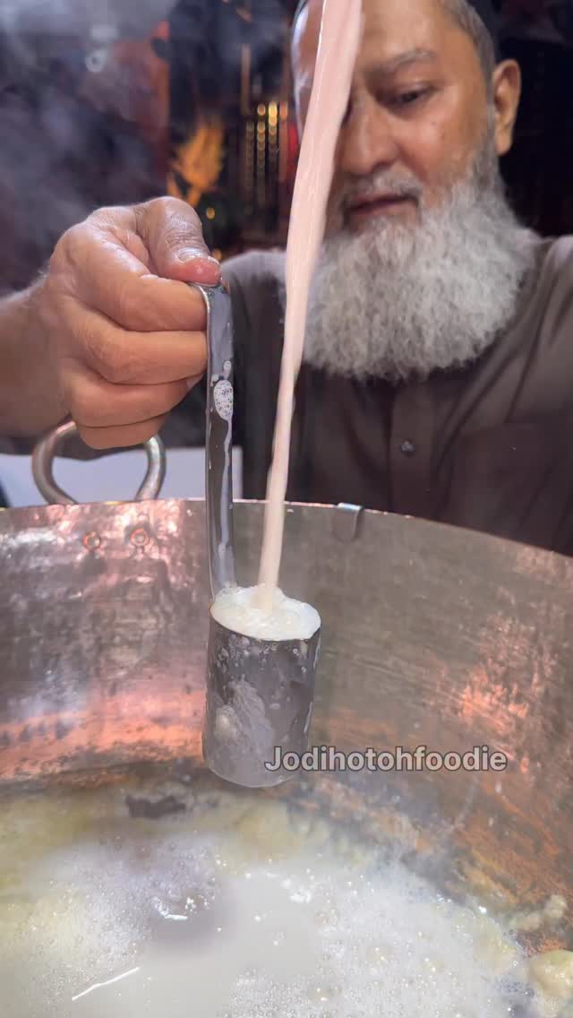 ‼️Thickest Lassi Of Mumbai‼️ 📍Firdos Milk Center, XR9Q+76F, Prasanna ...