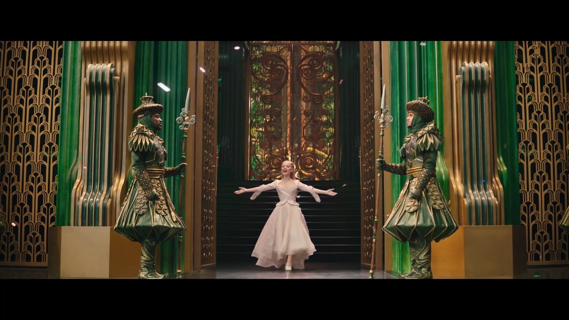 Go behind the scenes of Wicked: For Good and see how Elphaba and Glinda ...