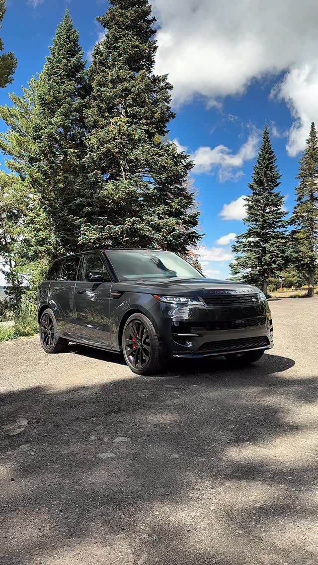 $136,000 Interior of the 2025 Range Rover Sport | Jalopy_Jeff | Facebook