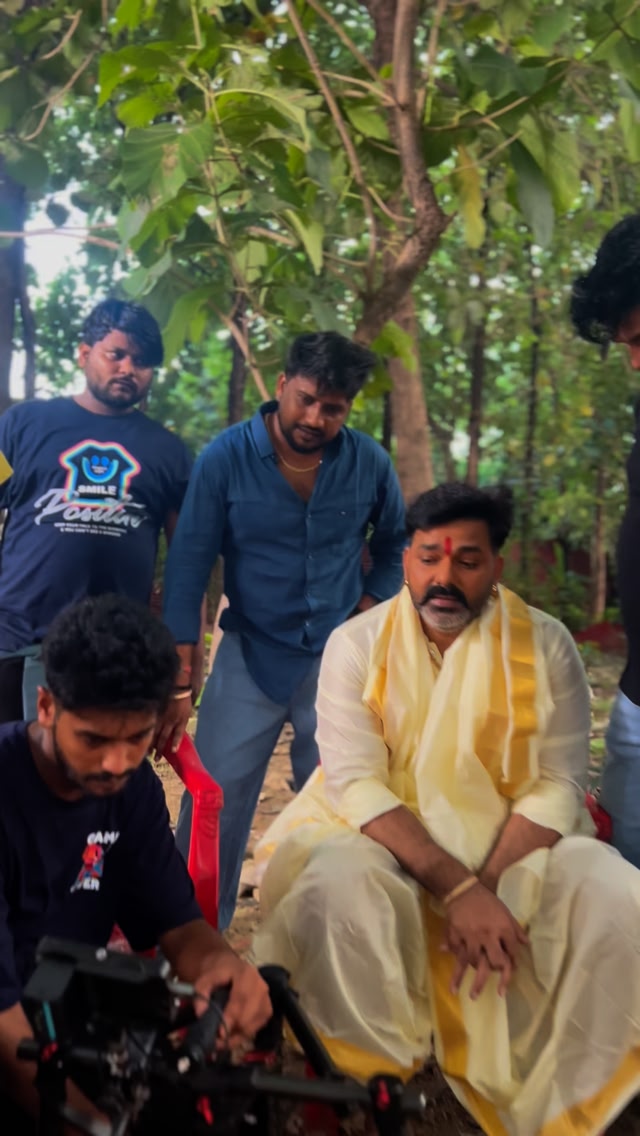 Devi geet shoot time @singhpawan999 💪🏻 | Goldi Jaiswal | Facebook