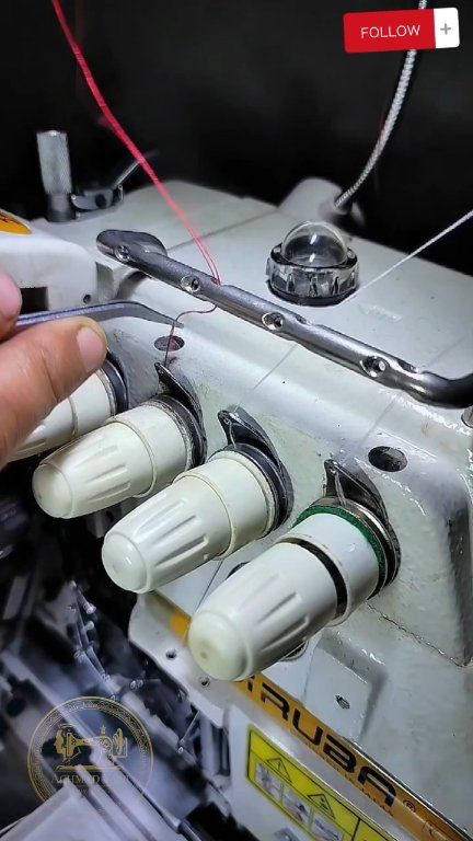 Threading the needle in the overlock machine #fblifestyle #sewinghacks ...