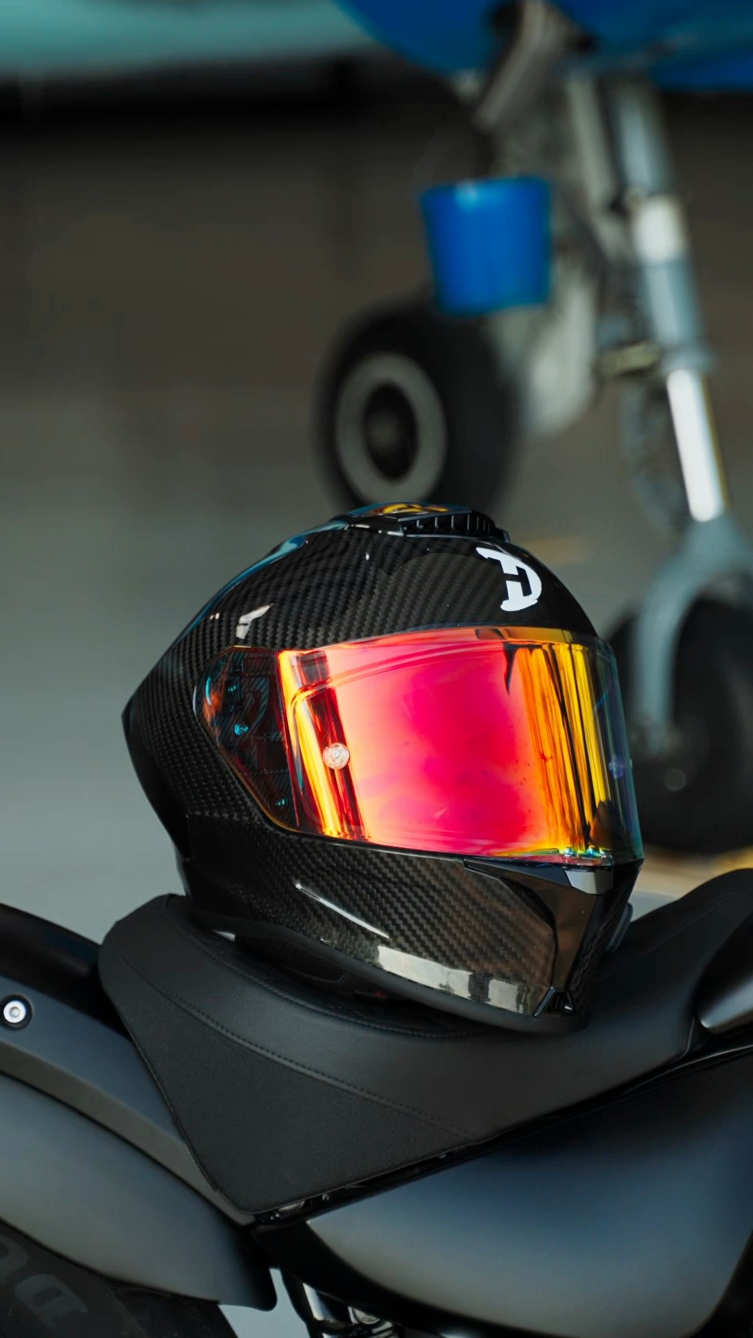 daytona carbon fiber motorcycle helmet CLASSIC QR BEANIE (Dull Carbon) and a removable 🔥 BACK IN STOCK: Daytona