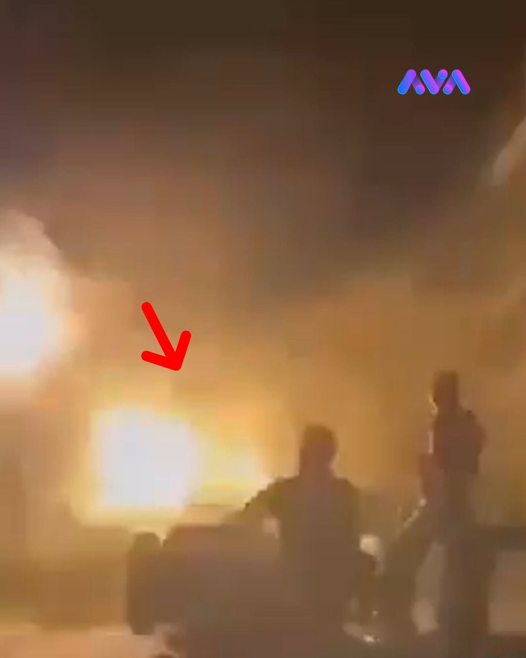 بێ ئەوەی گوێ بدەنە هەبوونی ژن و منداڵ لەو گەڕەکە ببینە هێزەکانی سووریا ...