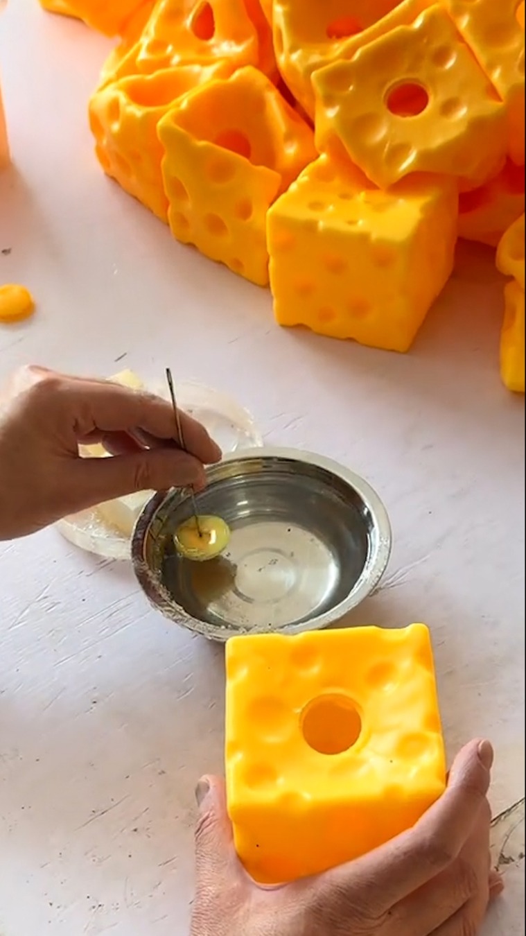 What's happening to my cheese 🧀🫣 #cheese #food #viral | UNILAD | Facebook