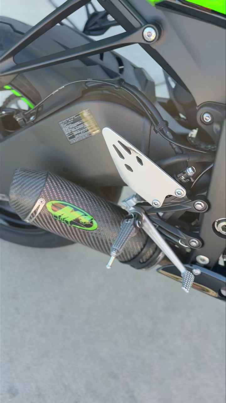 🔔 Pre-Owned 2025 Kawasaki ZX-6R KRT Edition 🔔 $10,775 📞 252-291