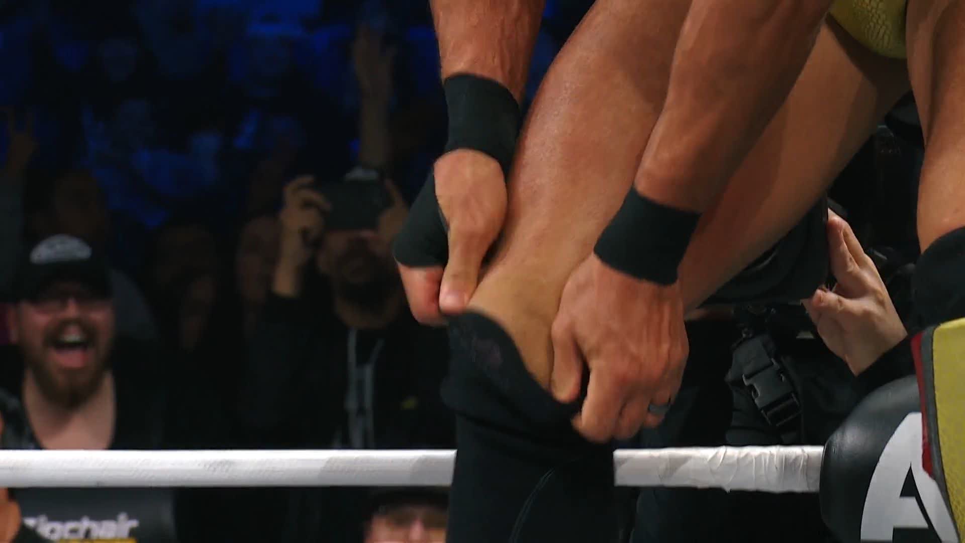 😱 Watch #AEWDynamite LIVE on TBS & HBO Max | All Elite Wrestling | Facebook