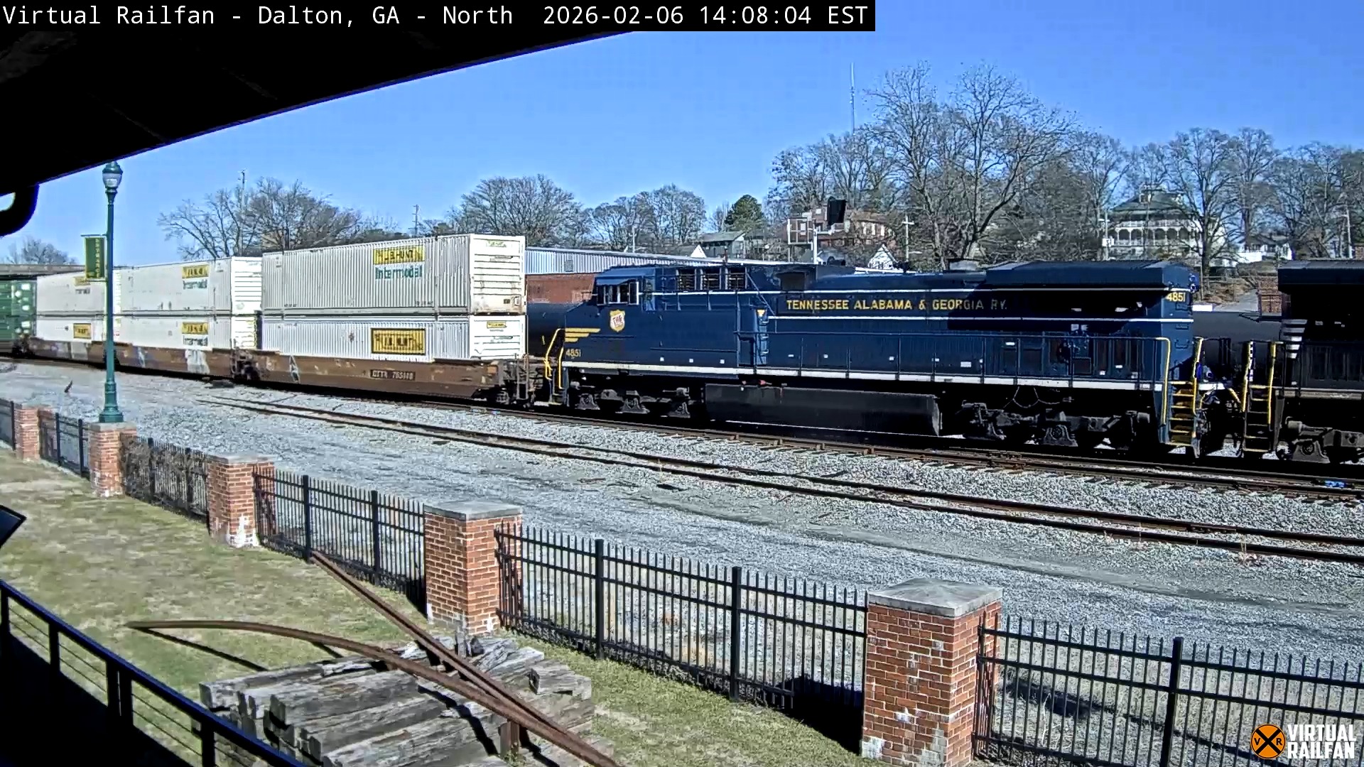 ET44AC 3458 leading with CM44AC 7011 (Former AC4400 number 3) as