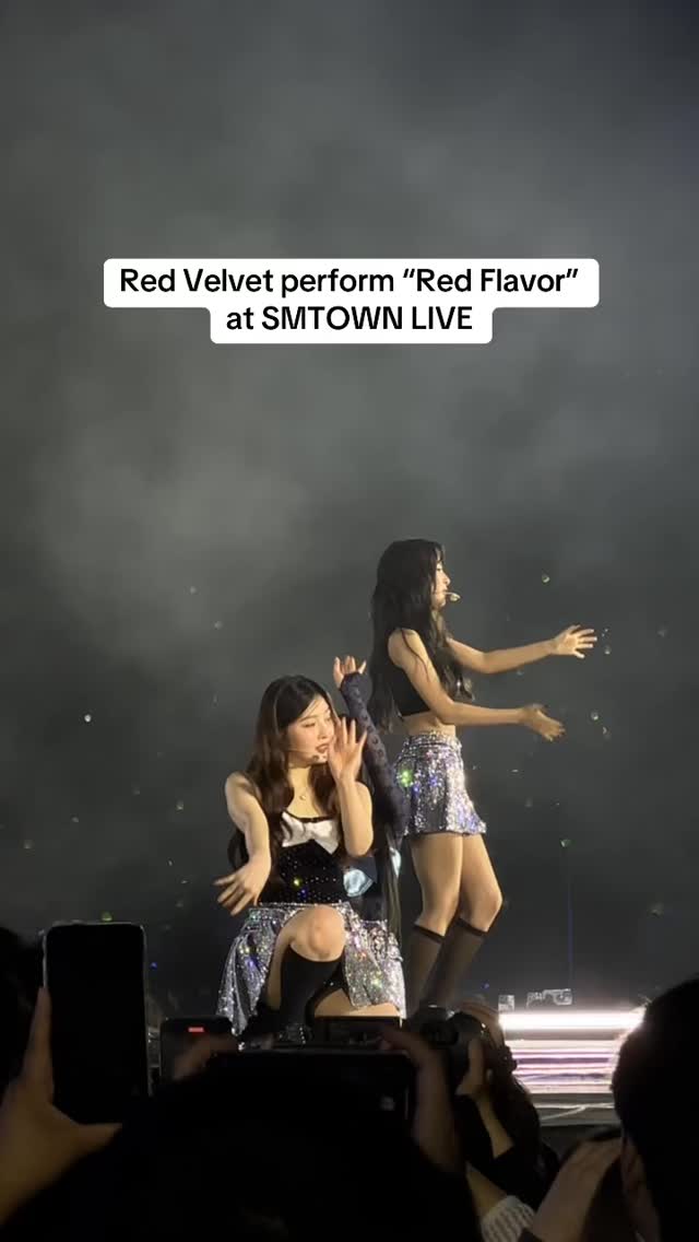Irene, Seulgi and Joy of Red Velvet perform “Red Flavor” at SMTOWN