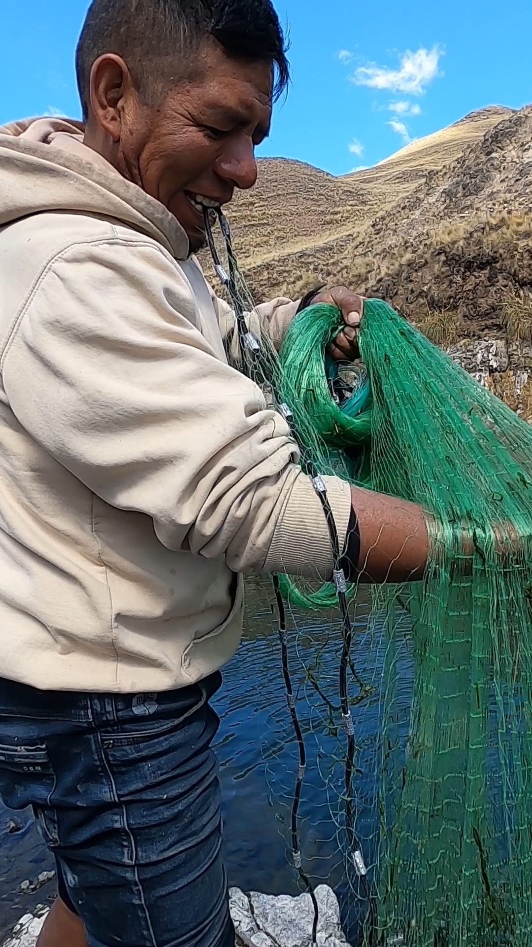 Aprende a pescar con la atarraya del #superpescador #Andina #paisajes # ...