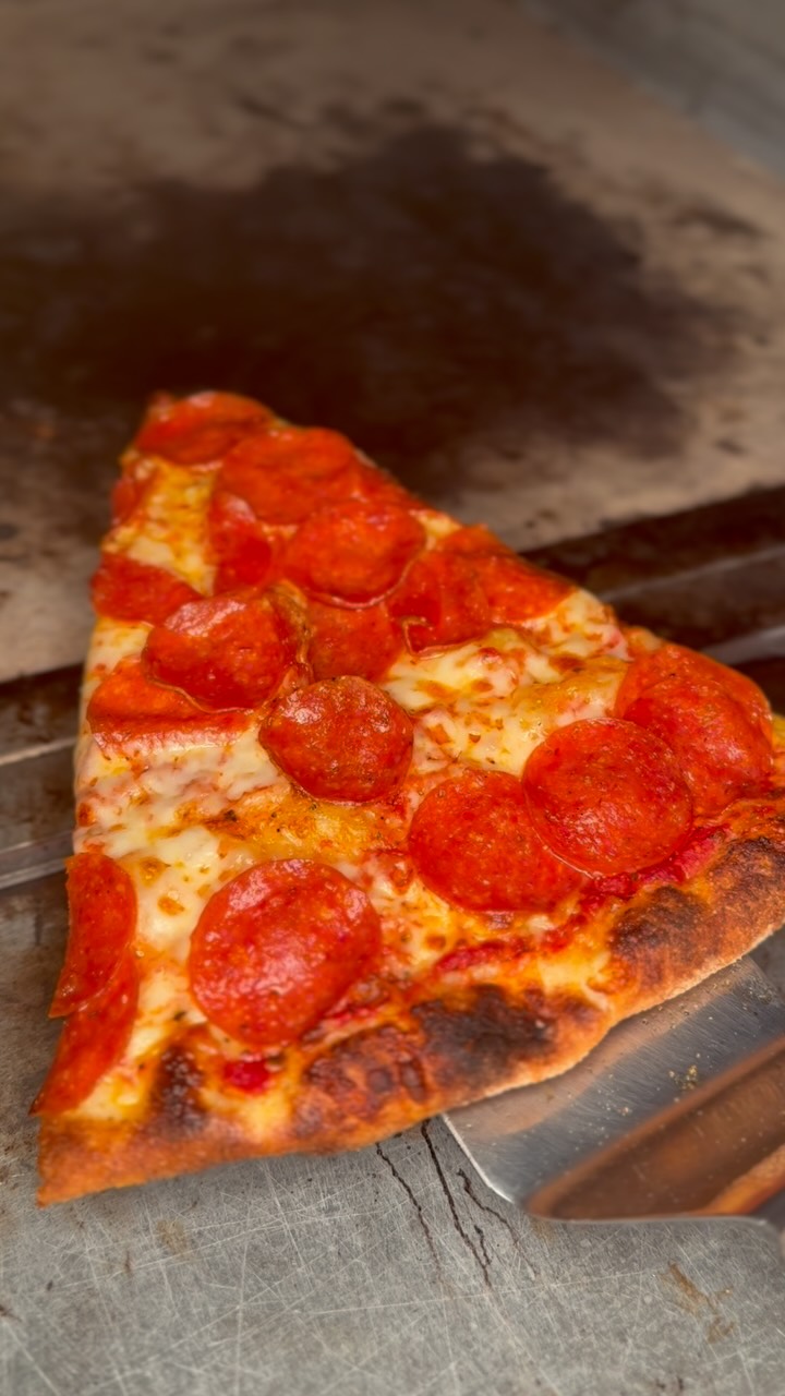 Pazza Pizza | Chicago IL
